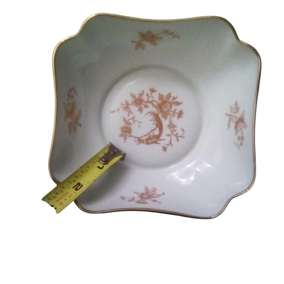 Limoges France Porcelain Trinket Dish with Gold Floral Design and Scalloped Edg - Picture 4 of 5